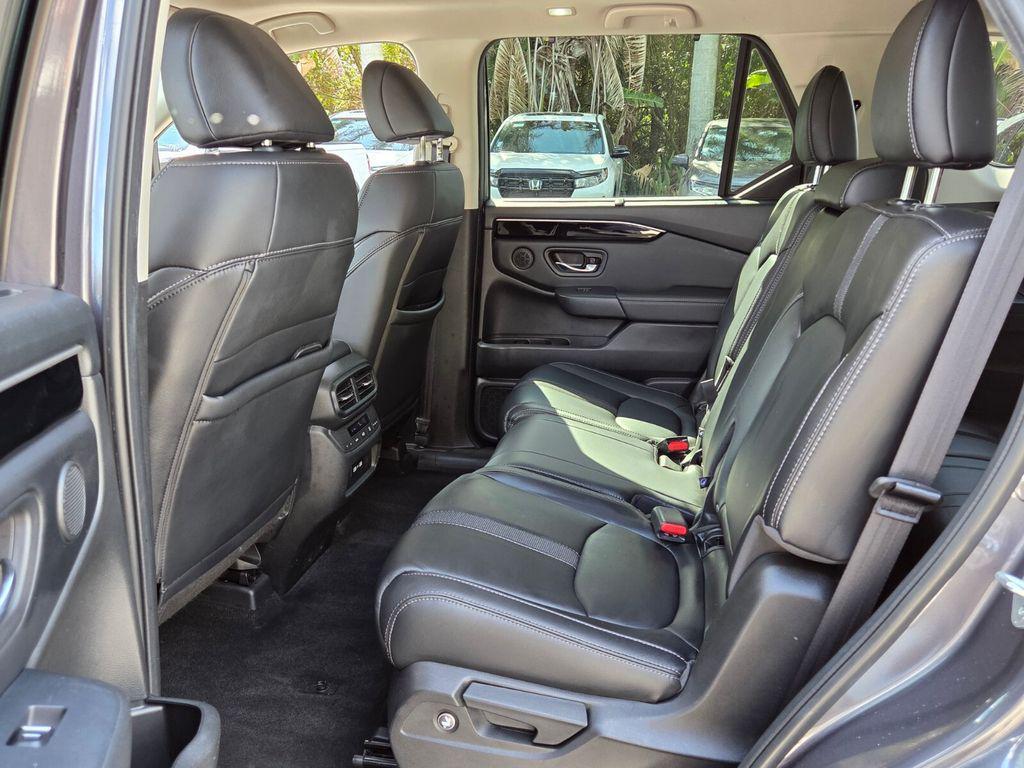 used 2023 Honda Pilot car, priced at $37,016