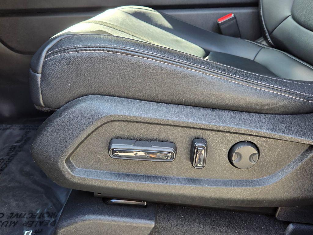 used 2023 Honda Pilot car, priced at $37,016