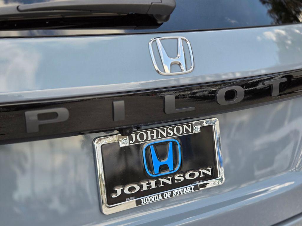 used 2023 Honda Pilot car, priced at $33,157