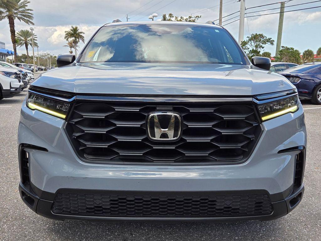 used 2023 Honda Pilot car, priced at $33,157