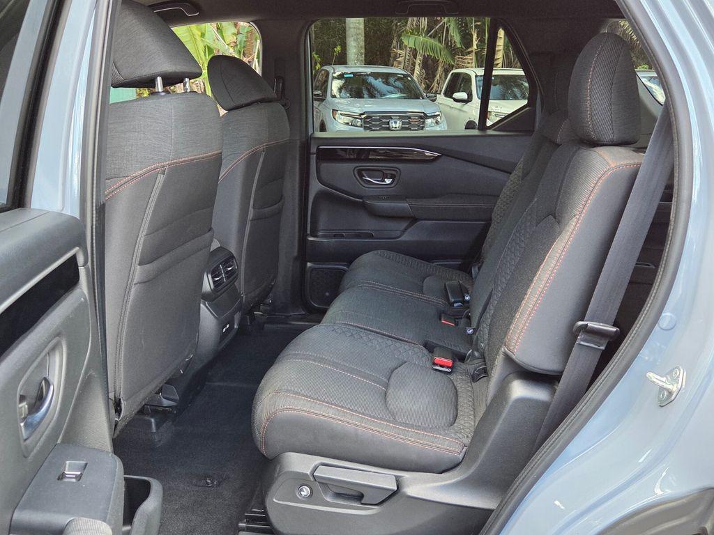 used 2023 Honda Pilot car, priced at $33,157