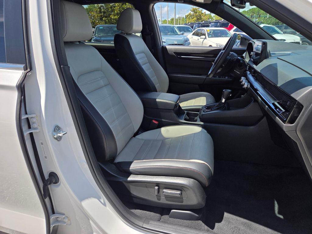 used 2023 Honda CR-V Hybrid car, priced at $33,630