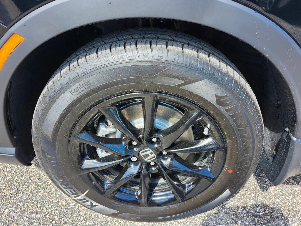 new 2026 Honda CR-V Hybrid car, priced at $40,175