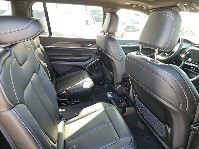 new 2026 Jeep Grand Cherokee L car, priced at $46,085