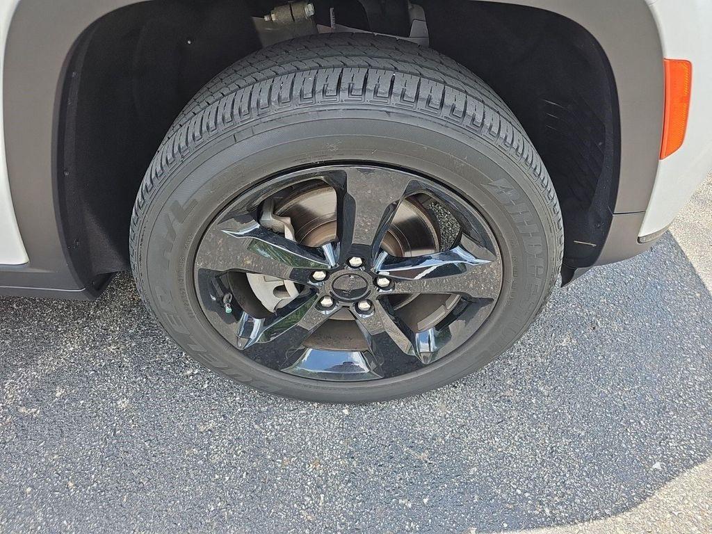 used 2023 Jeep Grand Cherokee L car, priced at $33,735