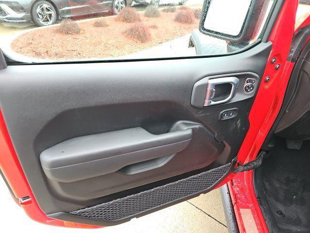 new 2026 Jeep Wrangler car, priced at $45,975