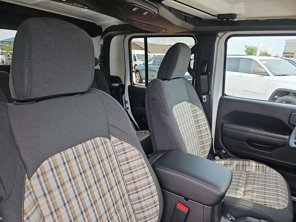 new 2026 Jeep Gladiator car, priced at $47,720
