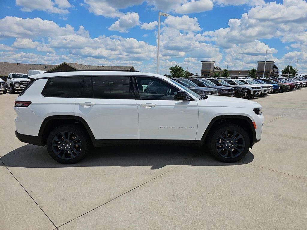 new 2026 Jeep Grand Cherokee L car, priced at $50,085