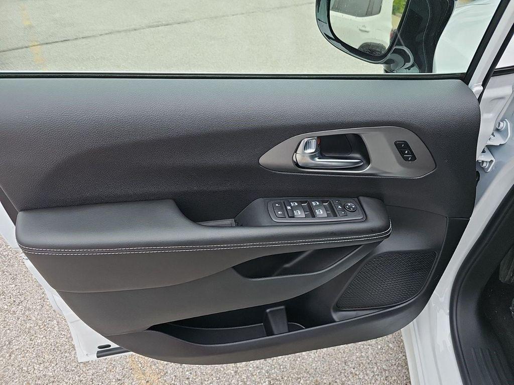 new 2027 Chrysler Pacifica car, priced at $49,395