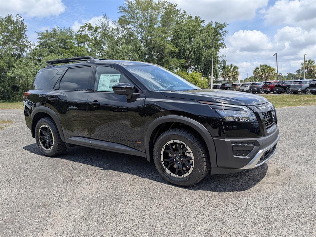 new 2025 Nissan Pathfinder car, priced at $39,080