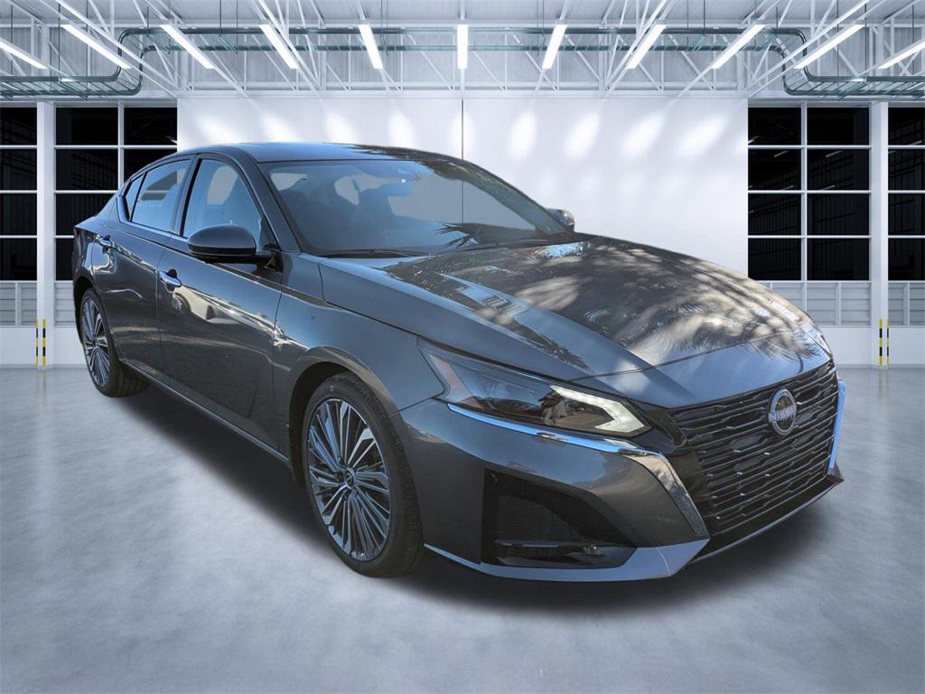 new 2025 Nissan Altima car, priced at $32,334
