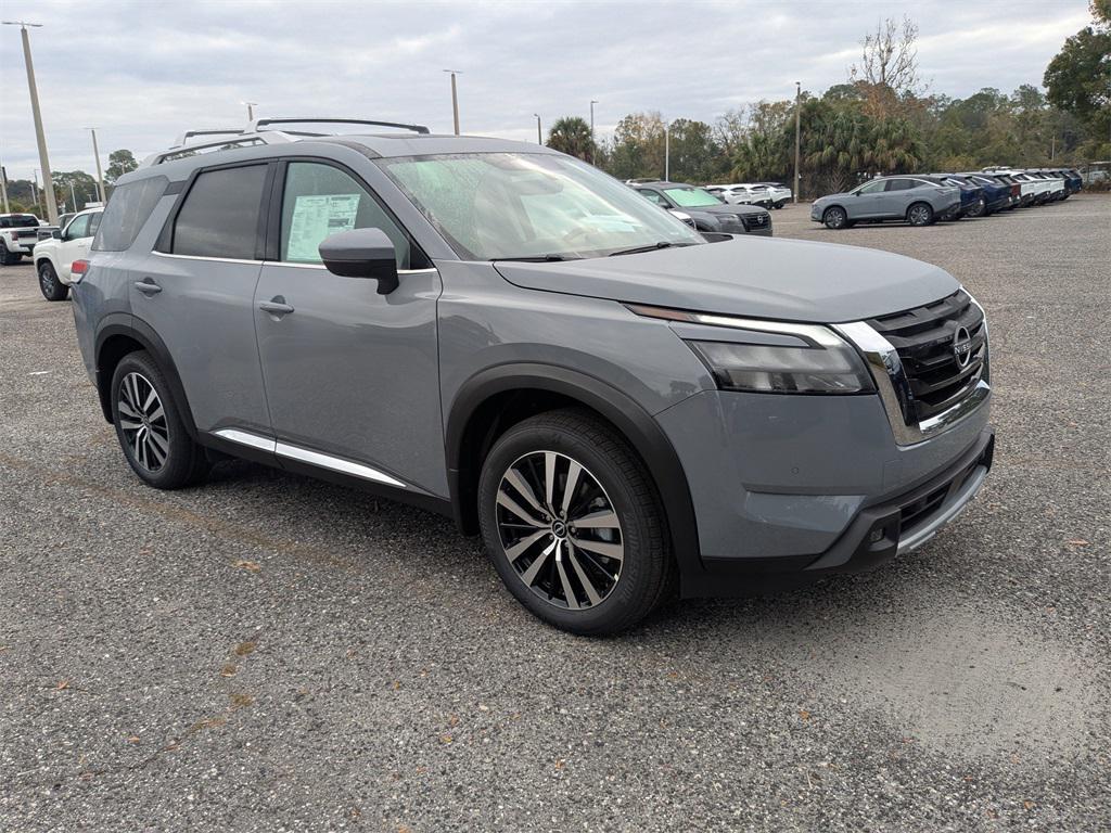 new 2025 Nissan Pathfinder car, priced at $43,715