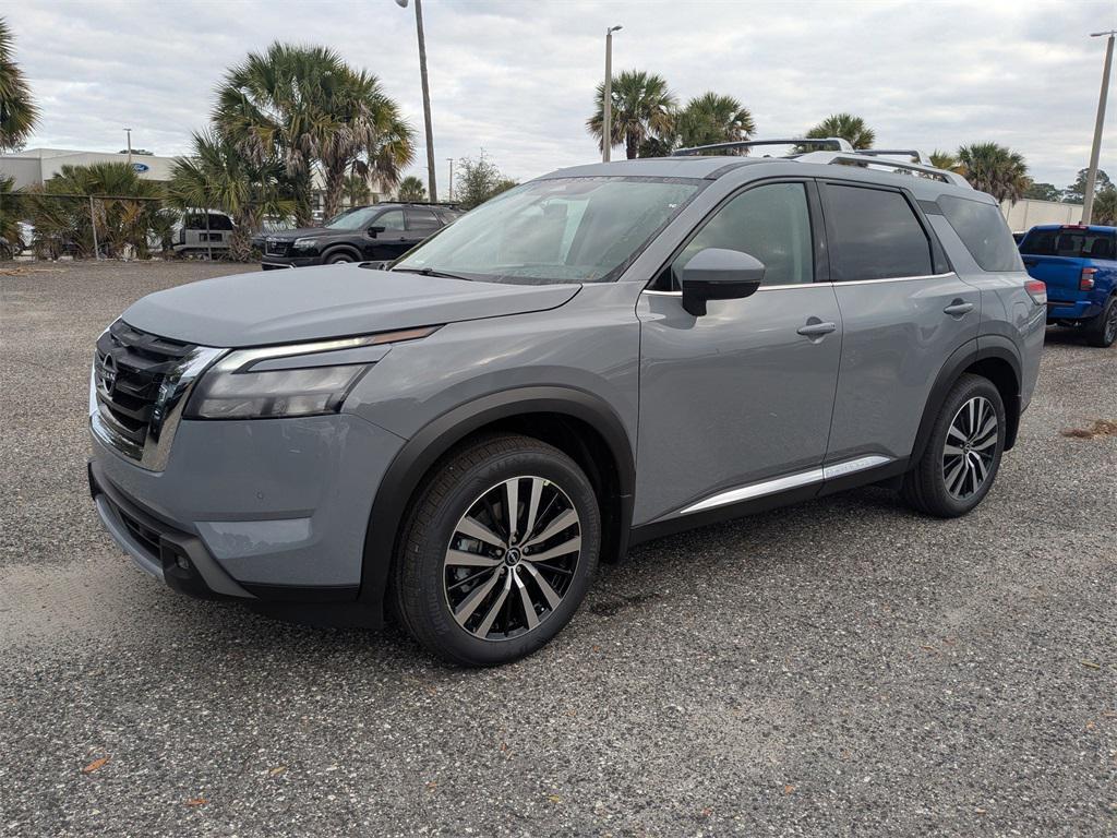 new 2025 Nissan Pathfinder car, priced at $43,715