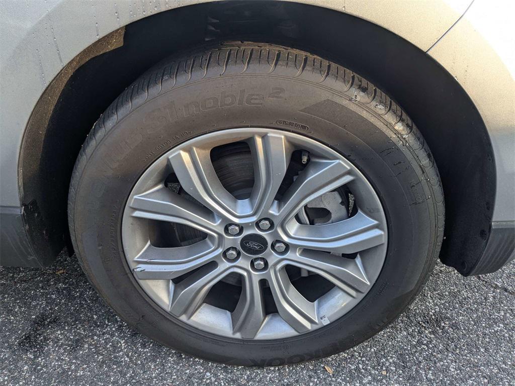 used 2024 Ford Edge car, priced at $24,991