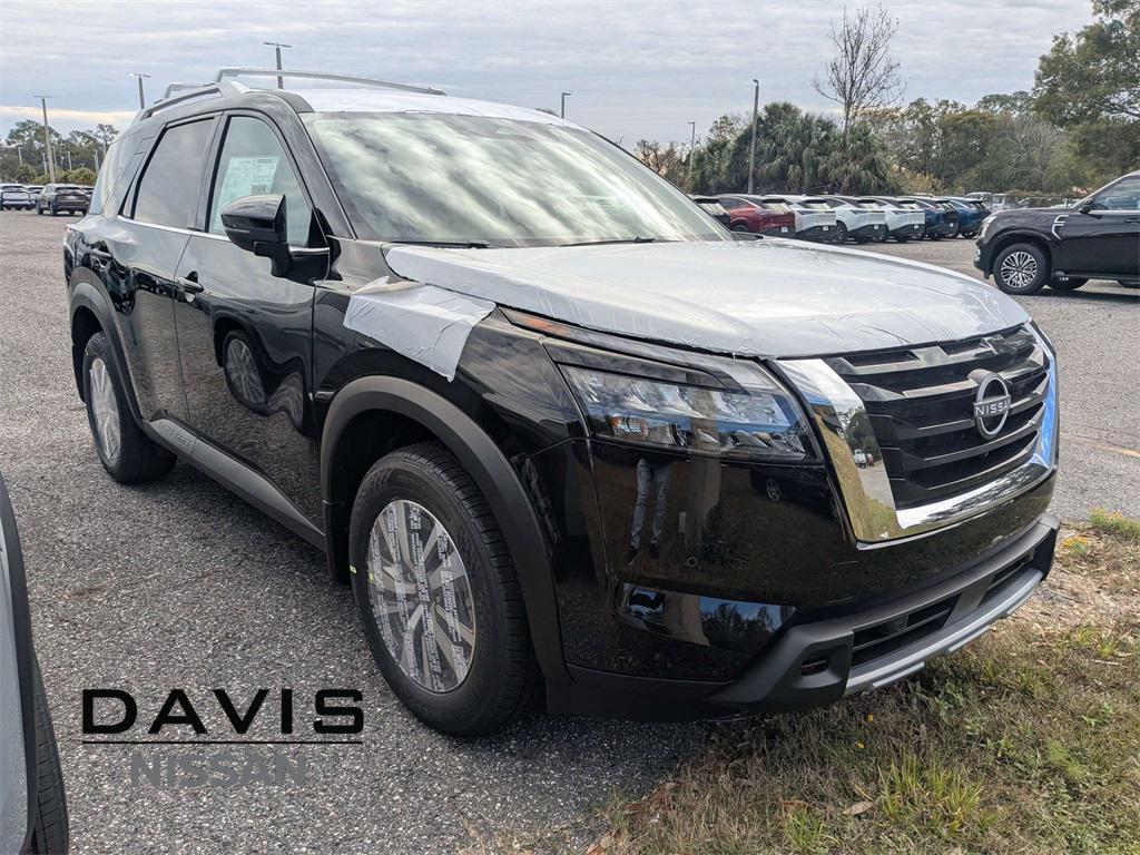 new 2025 Nissan Pathfinder car, priced at $36,995