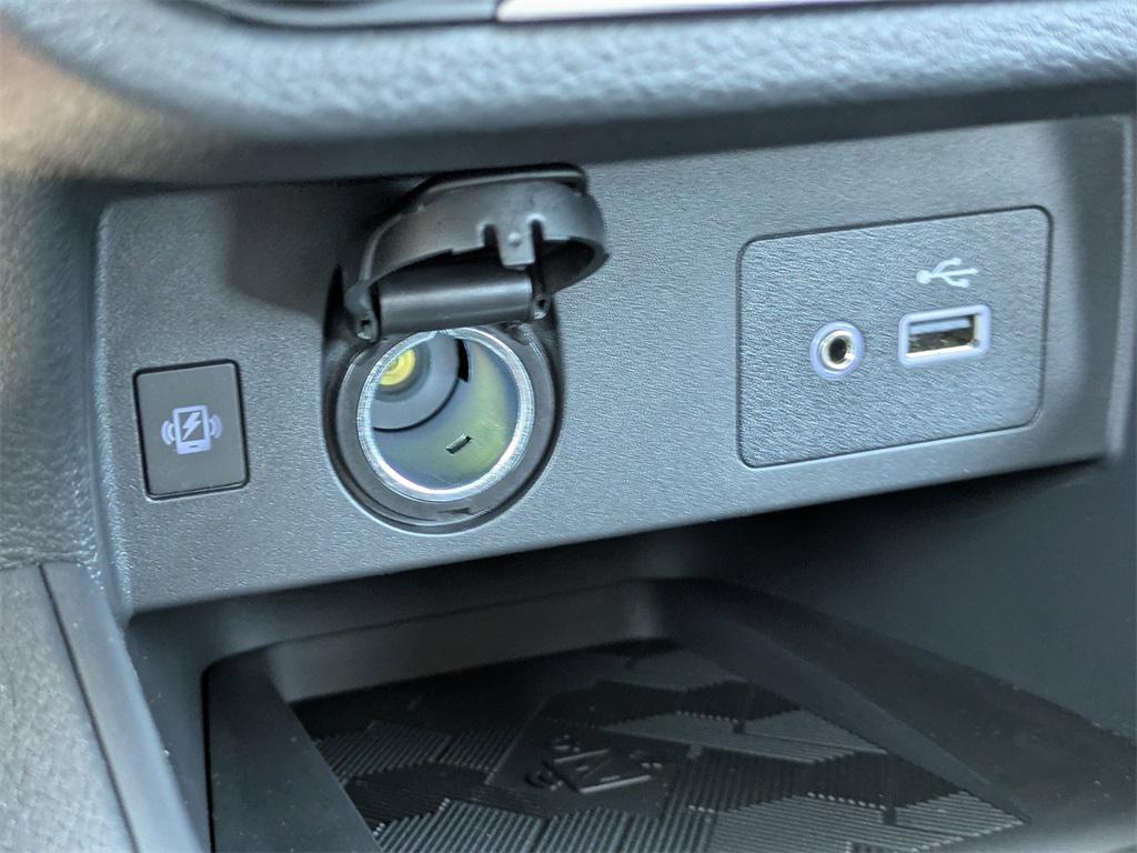 new 2025 Nissan Versa car, priced at $20,099