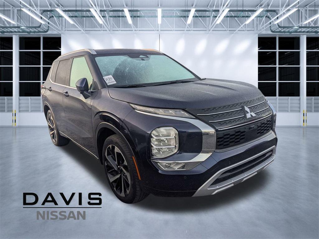 used 2024 Mitsubishi Outlander car, priced at $27,580