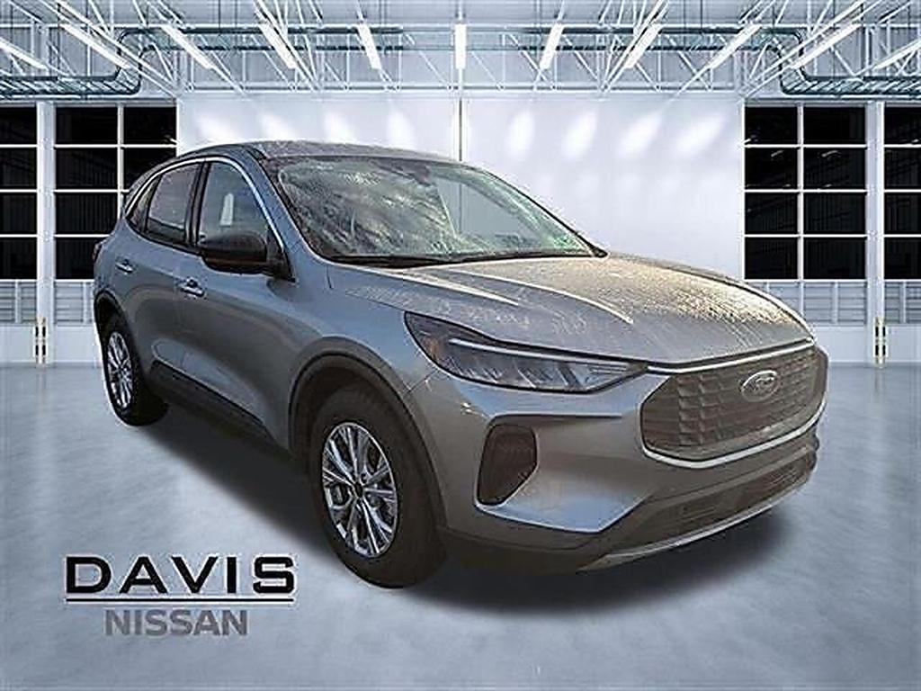 used 2024 Ford Escape car, priced at $20,850