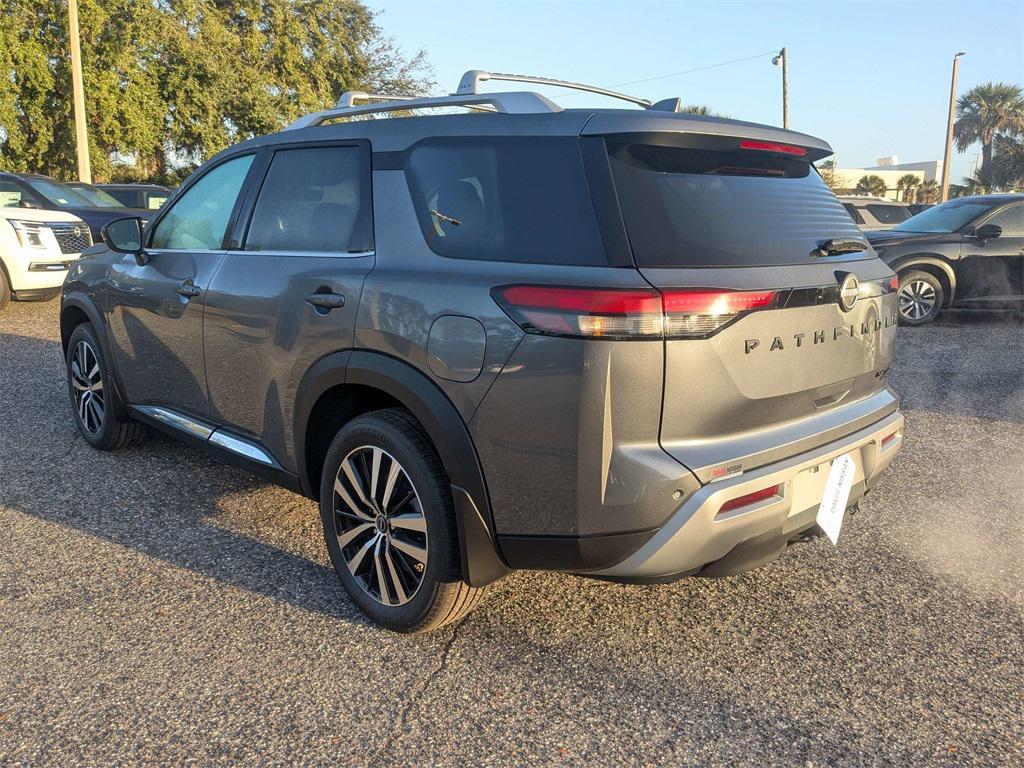 new 2025 Nissan Pathfinder car, priced at $45,750