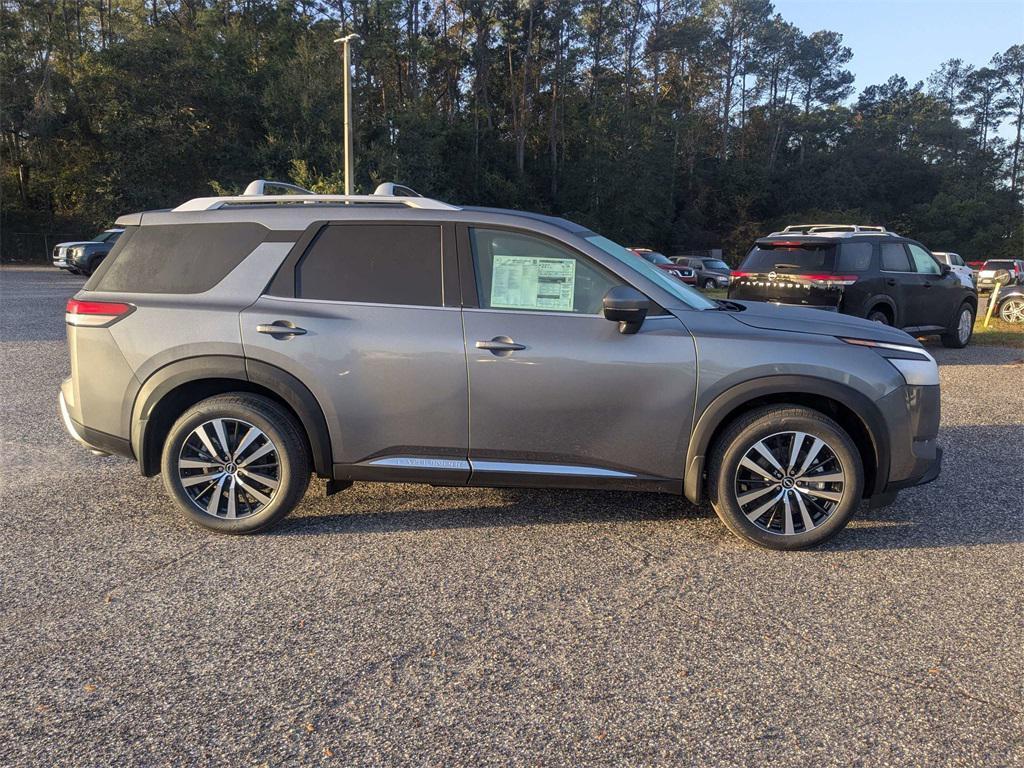 new 2025 Nissan Pathfinder car, priced at $45,750