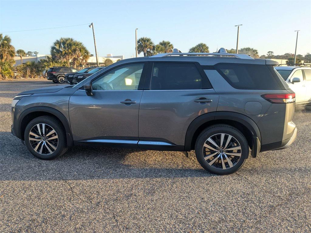 new 2025 Nissan Pathfinder car, priced at $45,750
