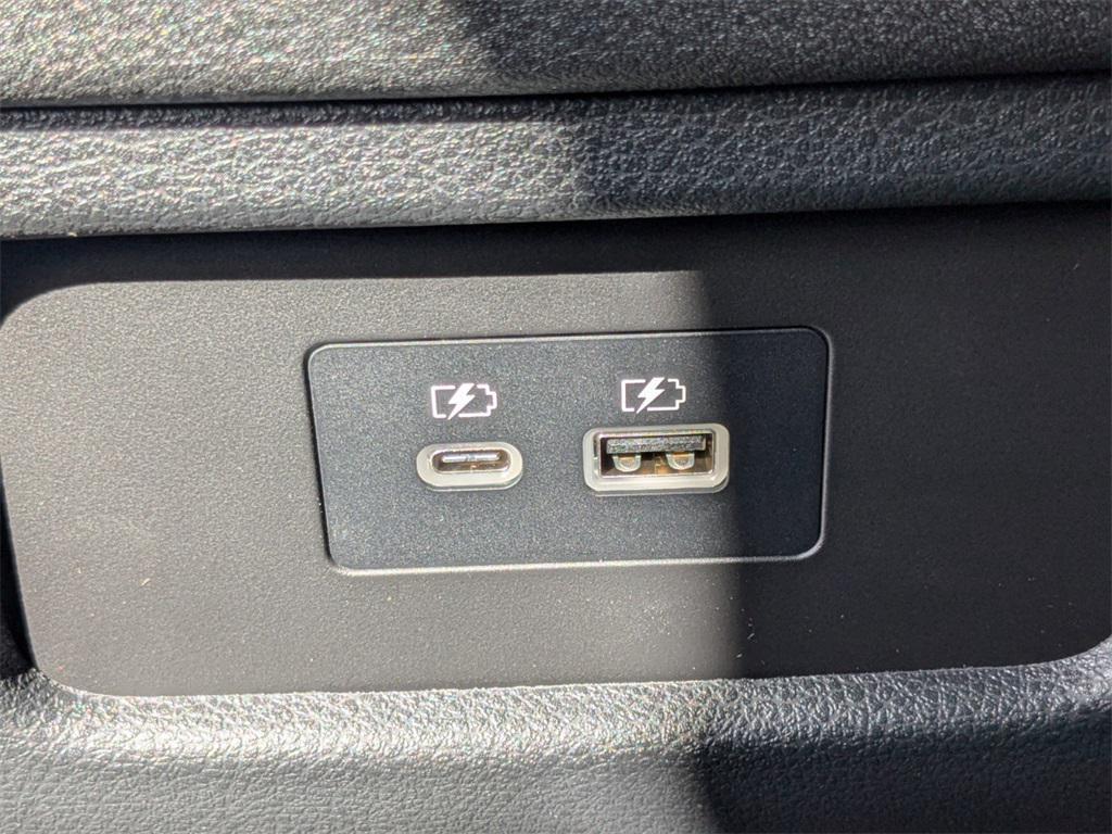 new 2025 Nissan Pathfinder car, priced at $38,205