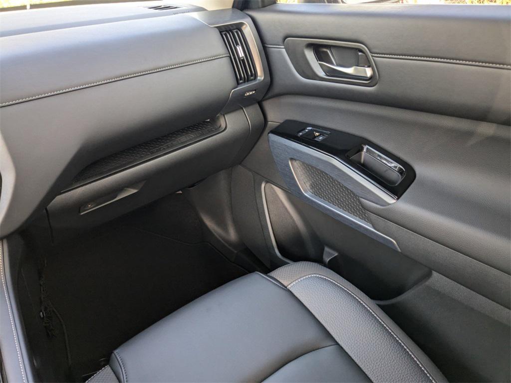 new 2025 Nissan Pathfinder car, priced at $38,205