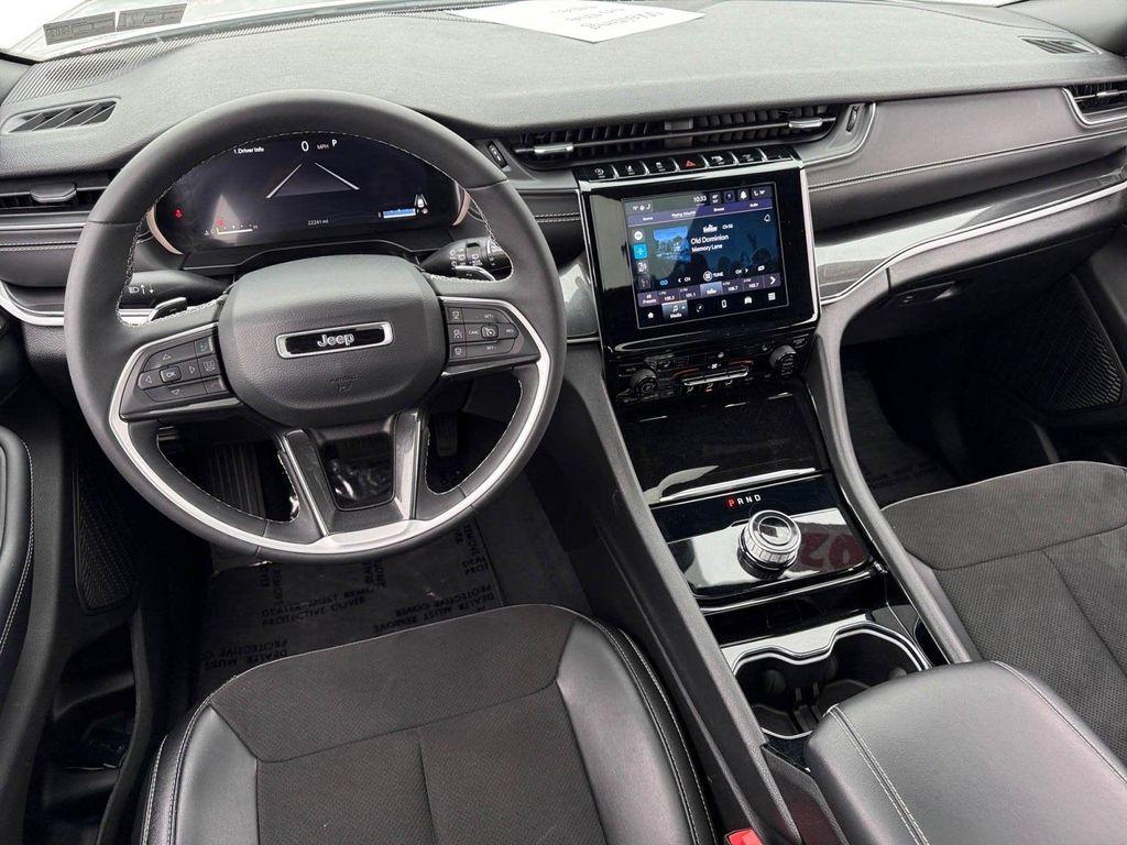 used 2023 Jeep Grand Cherokee car, priced at $33,498