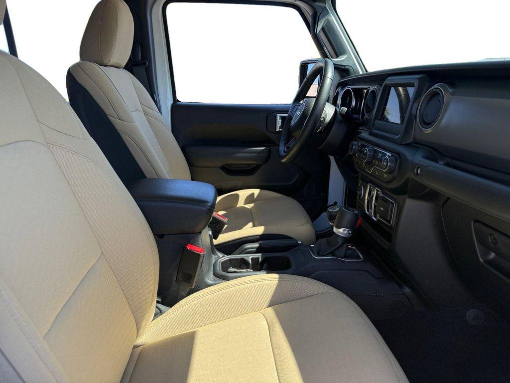 used 2021 Jeep Gladiator car, priced at $35,988