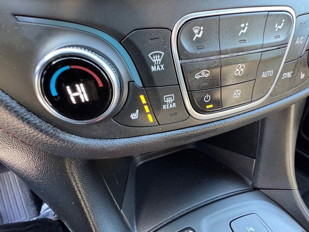 used 2022 Chevrolet Equinox car, priced at $23,297