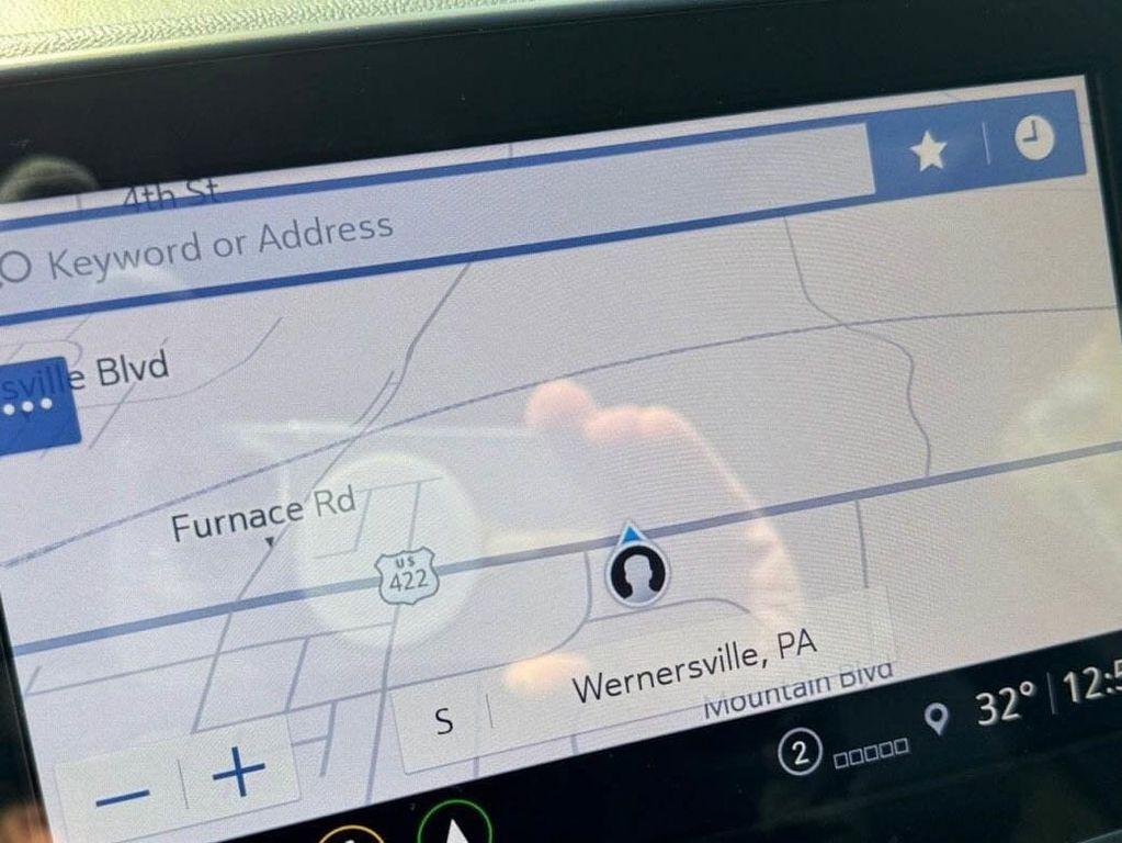 used 2022 Chevrolet Equinox car, priced at $23,297