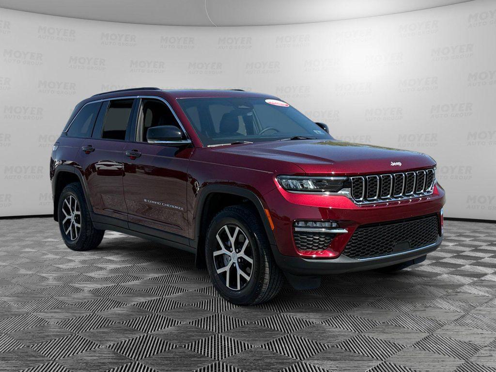 used 2025 Jeep Grand Cherokee car, priced at $39,999