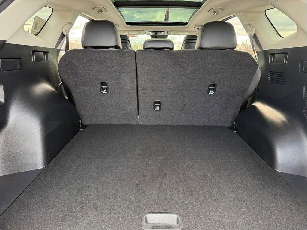 used 2024 Kia Sportage car, priced at $31,999