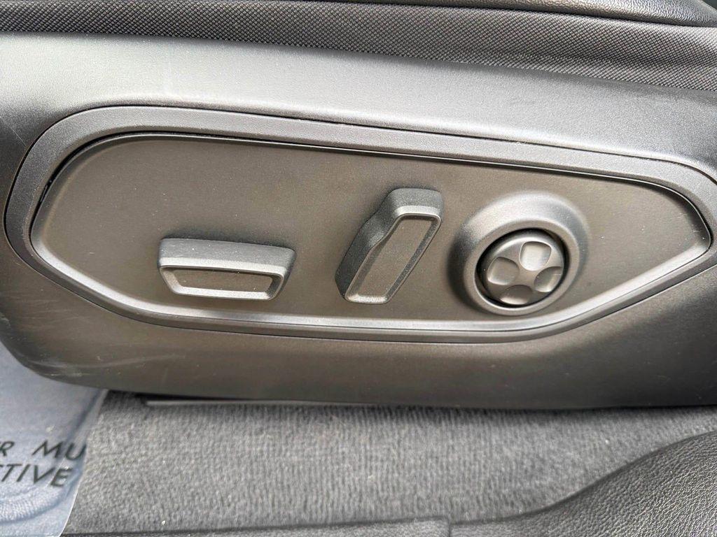 used 2022 Jeep Grand Cherokee L car, priced at $33,499