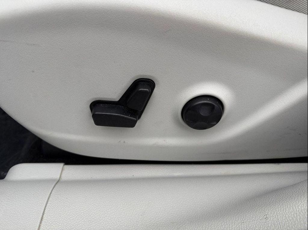 used 2021 Jeep Cherokee car, priced at $19,496