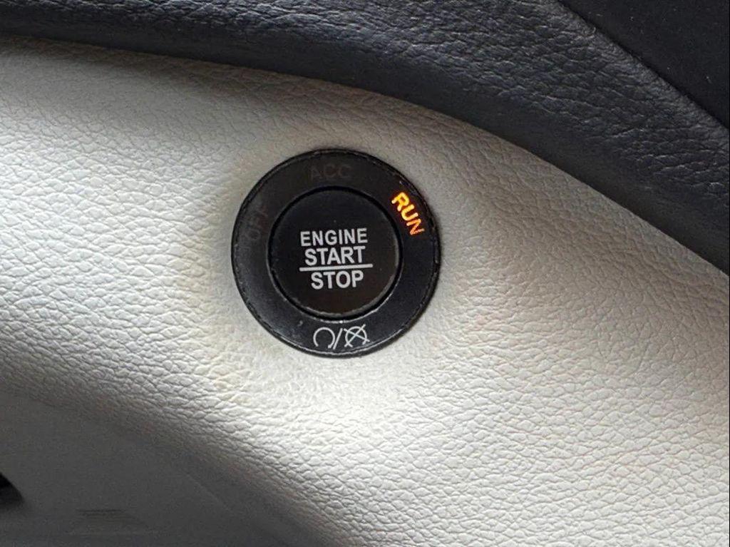 used 2021 Jeep Cherokee car, priced at $19,496