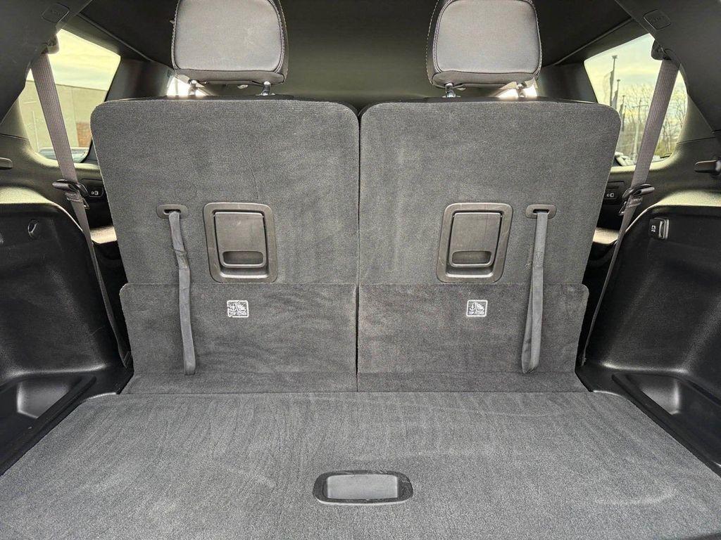 used 2024 Jeep Grand Cherokee L car, priced at $30,297