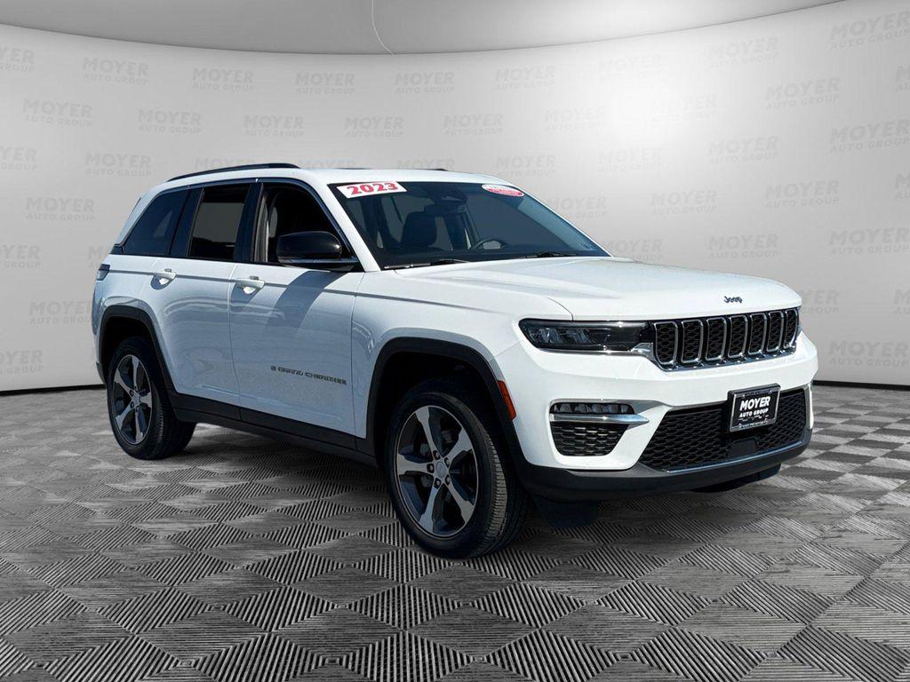 used 2023 Jeep Grand Cherokee car, priced at $35,995