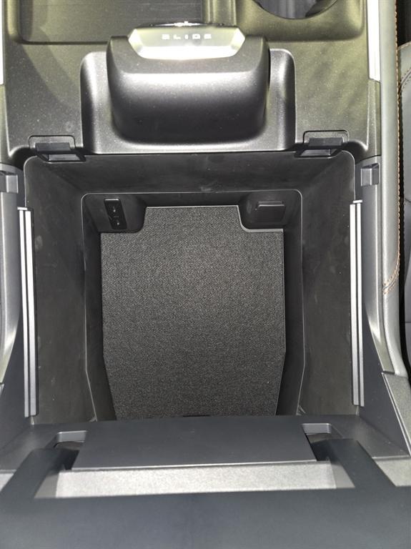 new 2025 Ford Expedition Max car, priced at $72,688