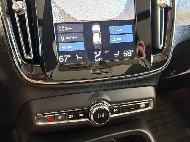 used 2021 Volvo XC40 car, priced at $29,998
