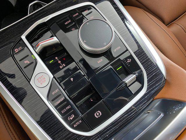 new 2026 BMW X7 car, priced at $103,040