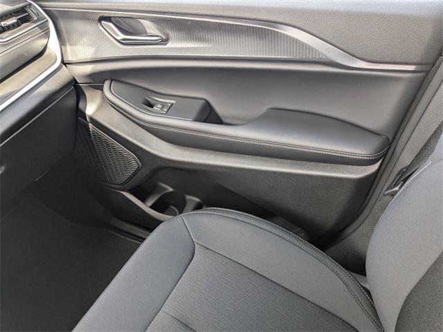 new 2025 Jeep Grand Cherokee car, priced at $35,571