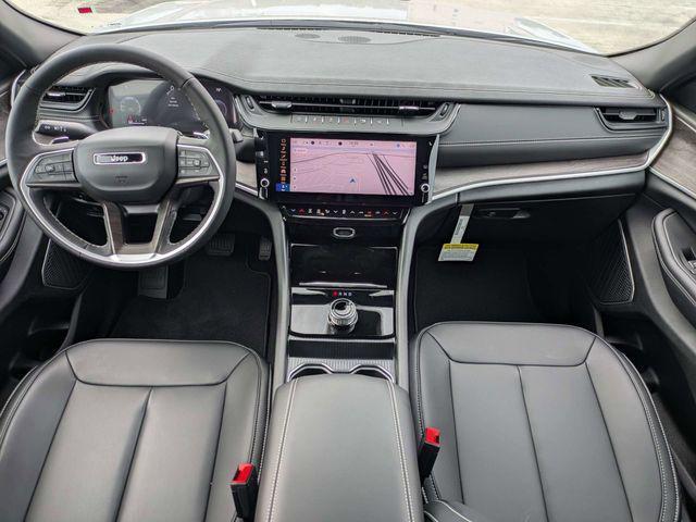 new 2026 Jeep Grand Cherokee car, priced at $46,645
