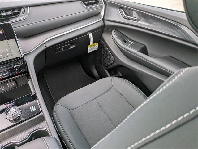 new 2025 Jeep Grand Cherokee car, priced at $36,668