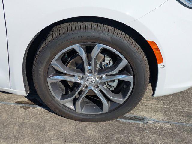 new 2026 Chrysler Pacifica car, priced at $52,341