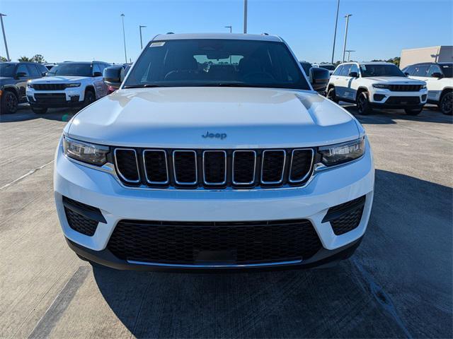 new 2025 Jeep Grand Cherokee car, priced at $37,748