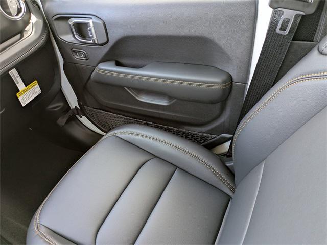 new 2025 Jeep Gladiator car, priced at $42,441