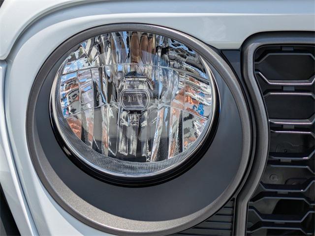 new 2025 Jeep Gladiator car, priced at $42,441