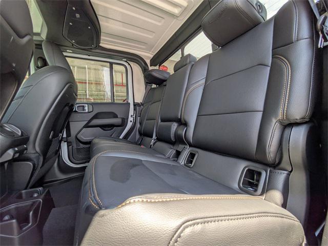 new 2025 Jeep Gladiator car, priced at $42,441