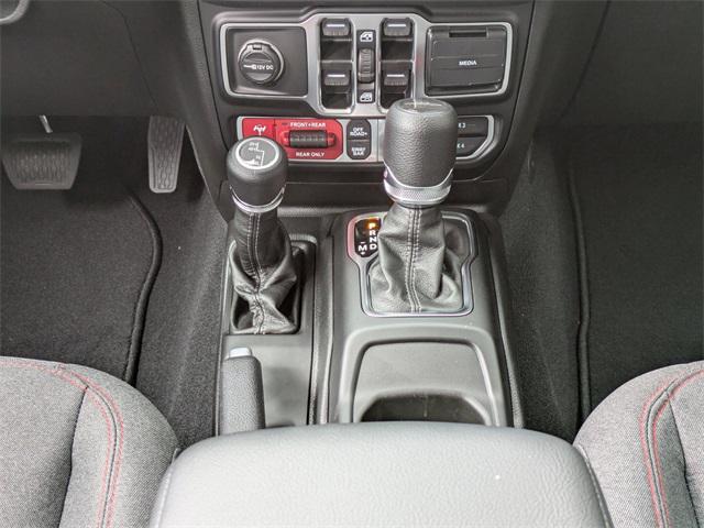 new 2025 Jeep Gladiator car, priced at $49,730